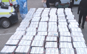 Microbuz cu țigări de contrabandă și șase persoane reținute la Cahul